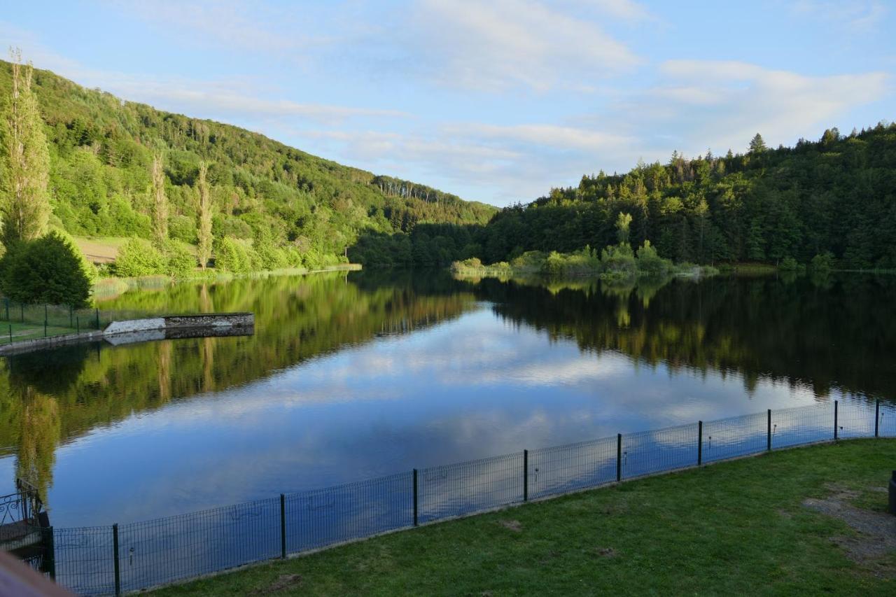 Le Lac Des Moines Condat  Exterior foto